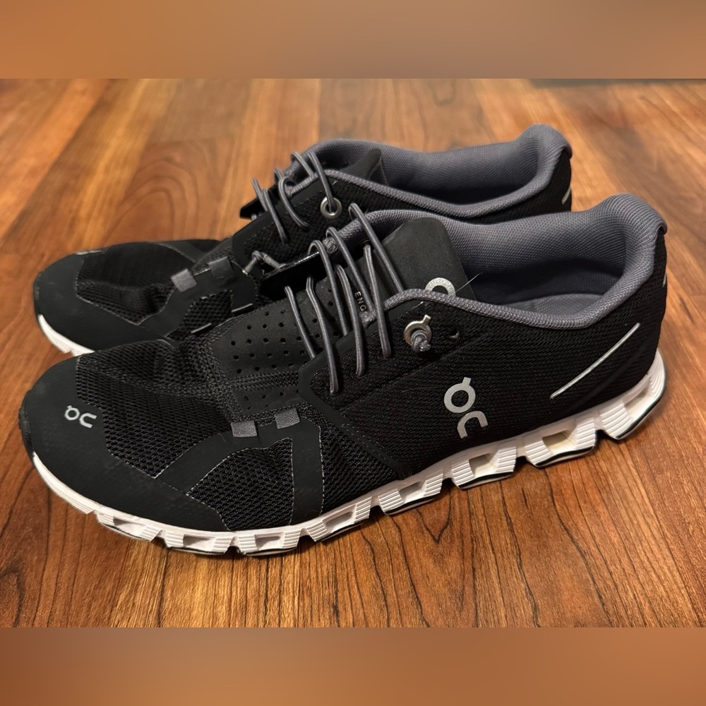 OnCloud women’s 8